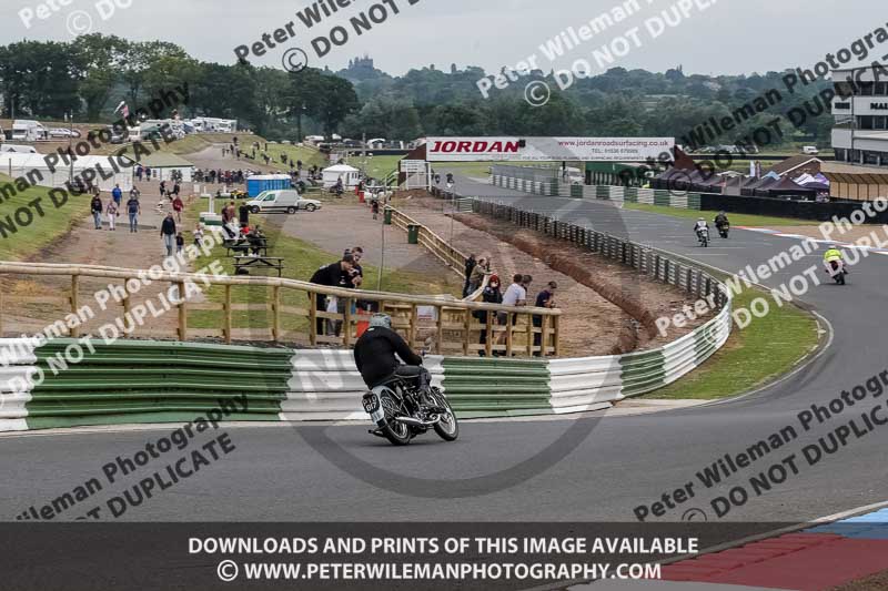 Vintage motorcycle club;eventdigitalimages;mallory park;mallory park trackday photographs;no limits trackdays;peter wileman photography;trackday digital images;trackday photos;vmcc festival 1000 bikes photographs